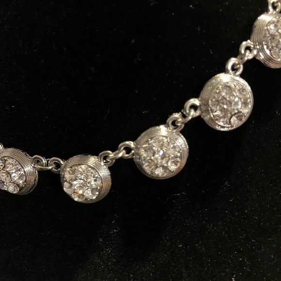 🌸Vintage Trifari Crystal Necklace - Picture 4 of 6